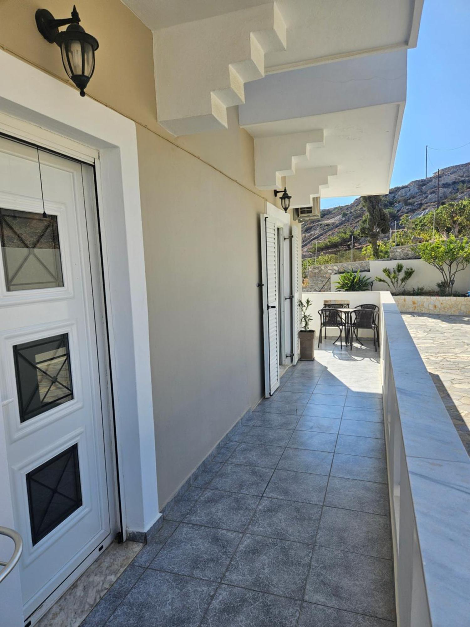 Damatria Studio Kárpatos Exterior foto